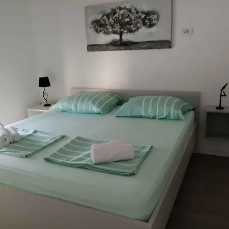 Apartmán In - Insel Krk 36991 *